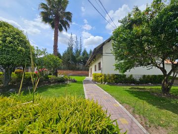 ¡¡¡INVIERTE TUS UTILIDADES!!  CASA 140M2 DOS PISOS - LUMBISÍ CUMBAYÁ