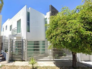 CASA EN VENTA EN DRACO, COLONIAPUERTA DEL SOL, C.P. 63783, XALISCO, NAYARIT.