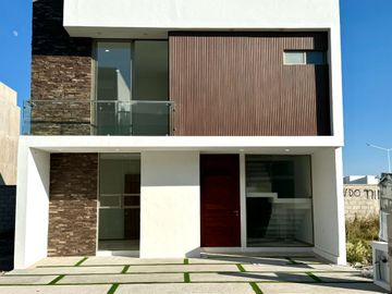 Hermosa casa al sur de Pachuca, opcion a 5 habitaciones