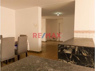 Oportunidad De Inversión: Casa En La Entrada De Punta Negra