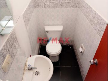 Oportunidad De Inversión: Casa En La Entrada De Punta Negra