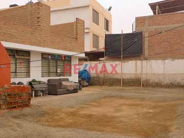 Oportunidad De Inversión: Casa En La Entrada De Punta Negra