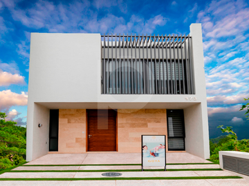 Casa en Venta en Tossa Residencial sobre Camino Real a Colima