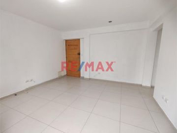 Se Vende Departamento Con Vista Externa En Pueblo Libre