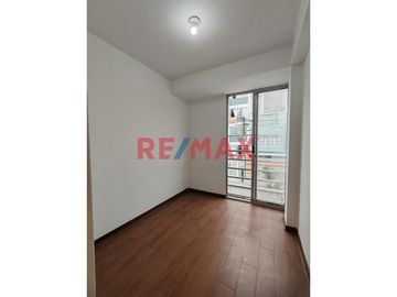 Se Vende Departamento Con Vista Externa En Pueblo Libre