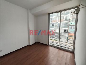 Se Vende Departamento Con Vista Externa En Pueblo Libre