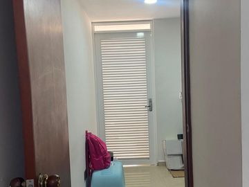 VENTA CASA DE DOS PLANTAS EN CONDOMINIO EN LAS MERCEDES