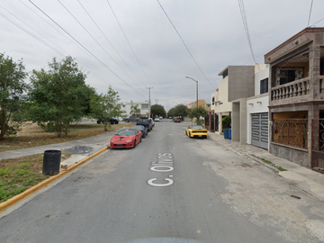 CASA EN VENTA DE RECUPERACION BANCARIA, Calle Olivos, Villa Florida Sector B, Vista Hermosa, Reynosa, Tamaulipas, México, -jmjc12