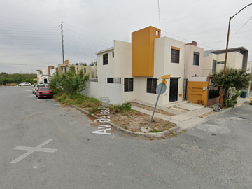 CASA EN VENTA DE RECUPERACION BANCARIA, Calle Olivos, Villa Florida Sector B, Vista Hermosa, Reynosa, Tamaulipas, México, -jmjc12