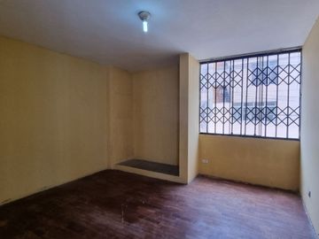 VENTA CASA URB. SAN AMADEO DE GARAGAY