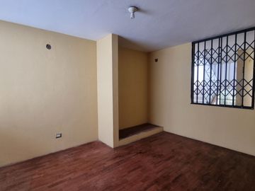 VENTA CASA URB. SAN AMADEO DE GARAGAY