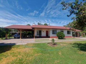 Acogedora casa  en Galvez