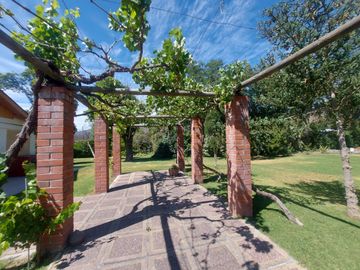 Acogedora casa  en Galvez