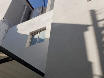 Excelente oportunidad, super ubicadísima, a 1 cuadra del Nuevo Hospital General de Qro, 3 recamaras, 2.5 baños, sala de TV