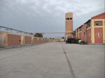 VENDO O ALQUILO: LOCAL INDUSTRIAL 20MIL M²- PANAM. SUR. CHINCHA BAJA
