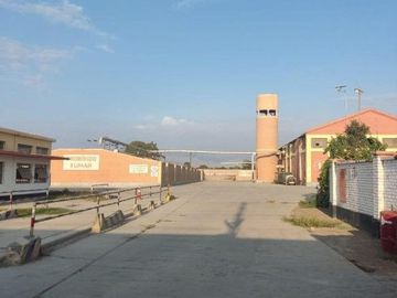 VENDO O ALQUILO: LOCAL INDUSTRIAL 20MIL M²- PANAM. SUR. CHINCHA BAJA