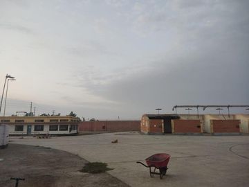 VENDO O ALQUILO: LOCAL INDUSTRIAL 20MIL M²- PANAM. SUR. CHINCHA BAJA