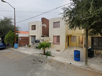 CASA EN VENTA DE RECUPERACION BANCARIA, Calle Acantos, Villa Florida Sector B, Vista Hermosa, Reynosa, Tamaulipas, México -jmjc12