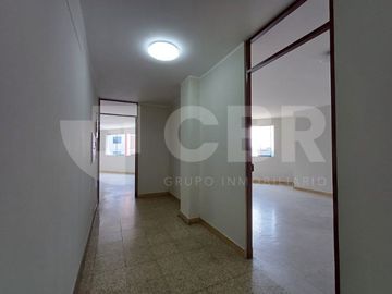 VENTA OFICINA EN CARCADO DE LIMA