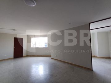 VENTA OFICINA EN CARCADO DE LIMA