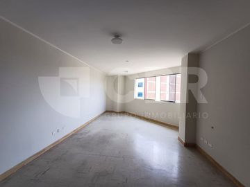 VENTA OFICINA EN CARCADO DE LIMA