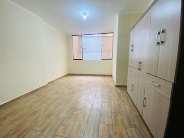 OCASION - VENDO 1ER PISO FRENTE A JOCKEY - SAN BORJA