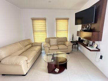 Se vende casa en esquina con tres unidades rentables cerca del libramiento
