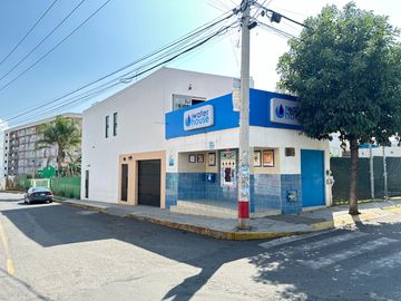Se vende casa en esquina con tres unidades rentables cerca del libramiento