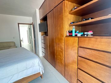 Se vende casa en esquina con tres unidades rentables cerca del libramiento