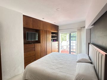 Se vende casa en esquina con tres unidades rentables cerca del libramiento