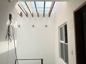 Se vende casa en esquina con tres unidades rentables cerca del libramiento