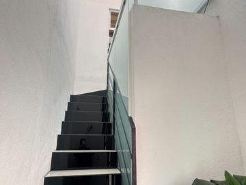 Se vende casa en esquina con tres unidades rentables cerca del libramiento