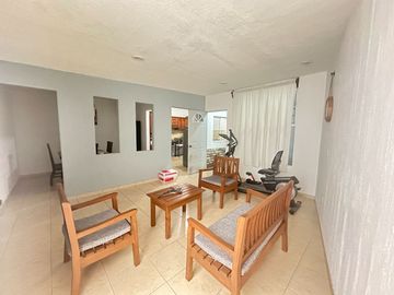 Se vende casa en esquina con tres unidades rentables cerca del libramiento