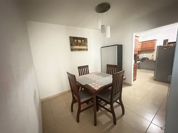 Se vende casa en esquina con tres unidades rentables cerca del libramiento