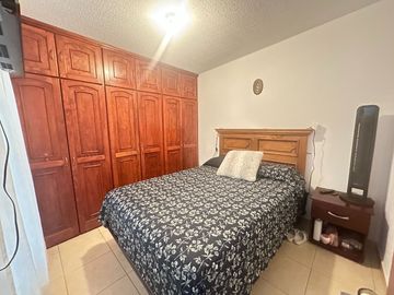 Se vende casa en esquina con tres unidades rentables cerca del libramiento