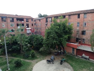 Venta apartamento Los Alcazares remodelado 4 piso Cali Valle