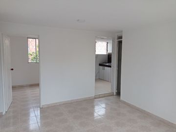 Venta apartamento Los Alcazares remodelado 4 piso Cali Valle