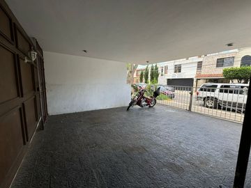 CASA EN VENTA, VALLARTA SAN JORGE, ZONA MINERVA, GUADALAJARA
