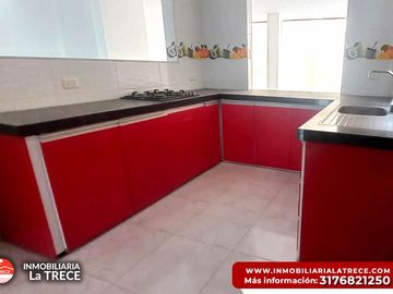 Se vende casa amplia en Buga-valle, Barrio  Santa Rita
