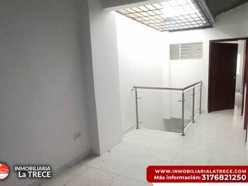Se vende casa amplia en Buga-valle, Barrio  Santa Rita