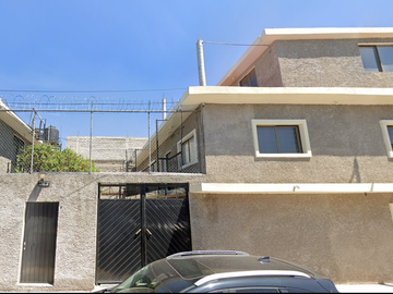 CASA CON 4 DEPARTAMENTOS EN VENTA PARA INVERSION EN RENTAS,C. Bugambilias 8, El Rosario, Iztapalapa,Ciudad de México