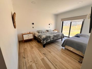 Hermosa Parcela con casa sólida y piscina en Padre Hurtado.