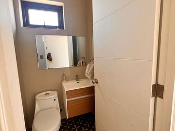 Hermosa Parcela con casa sólida y piscina en Padre Hurtado.
