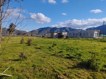 Hermosa Parcela con casa sólida y piscina en Padre Hurtado.