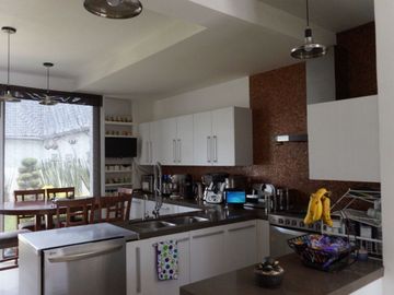 CASA EN VENTA EN LOMAS VERDES 6TA SECC