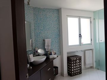 CASA EN VENTA EN LOMAS VERDES 6TA SECC