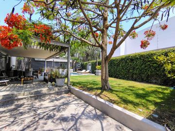 VENTA CASA DE UNA SAOLA PLANTA EN VILLAS DEL MESON CON CUARTO DE SERVICIO