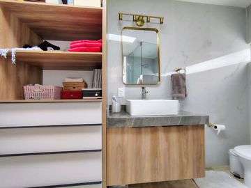 VENTA CASA DE UNA SAOLA PLANTA EN VILLAS DEL MESON CON CUARTO DE SERVICIO