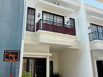 For Sale House in Jagakarsa, South Jakarta Near KRL, MRT, Busway and Toll Road