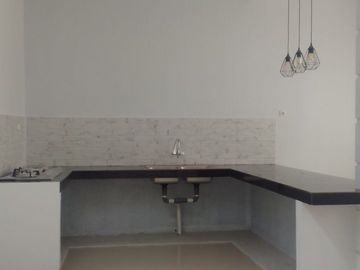 Rumah Gran.Res. Cibinong Jl Kartika Raya, Baru 2 LANTAI, Mewah Harga Murah, New di Bogor Jual Dijual